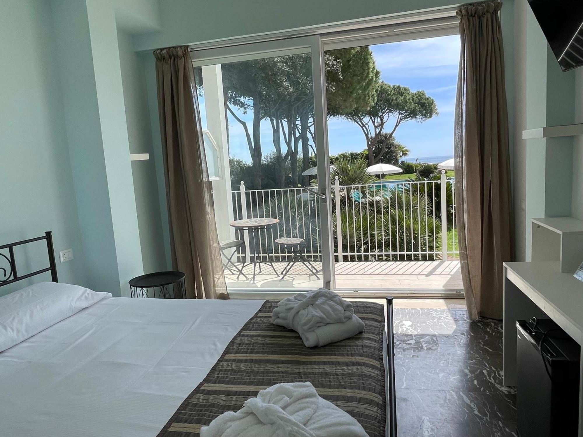 Capo Circeo Beach Resort Spa Fronte Mare San Felice Circeo Extérieur photo